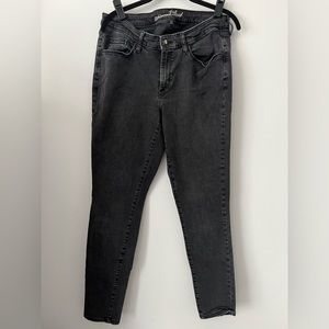 Universal Thread High Rise Jegging Washed Black 14